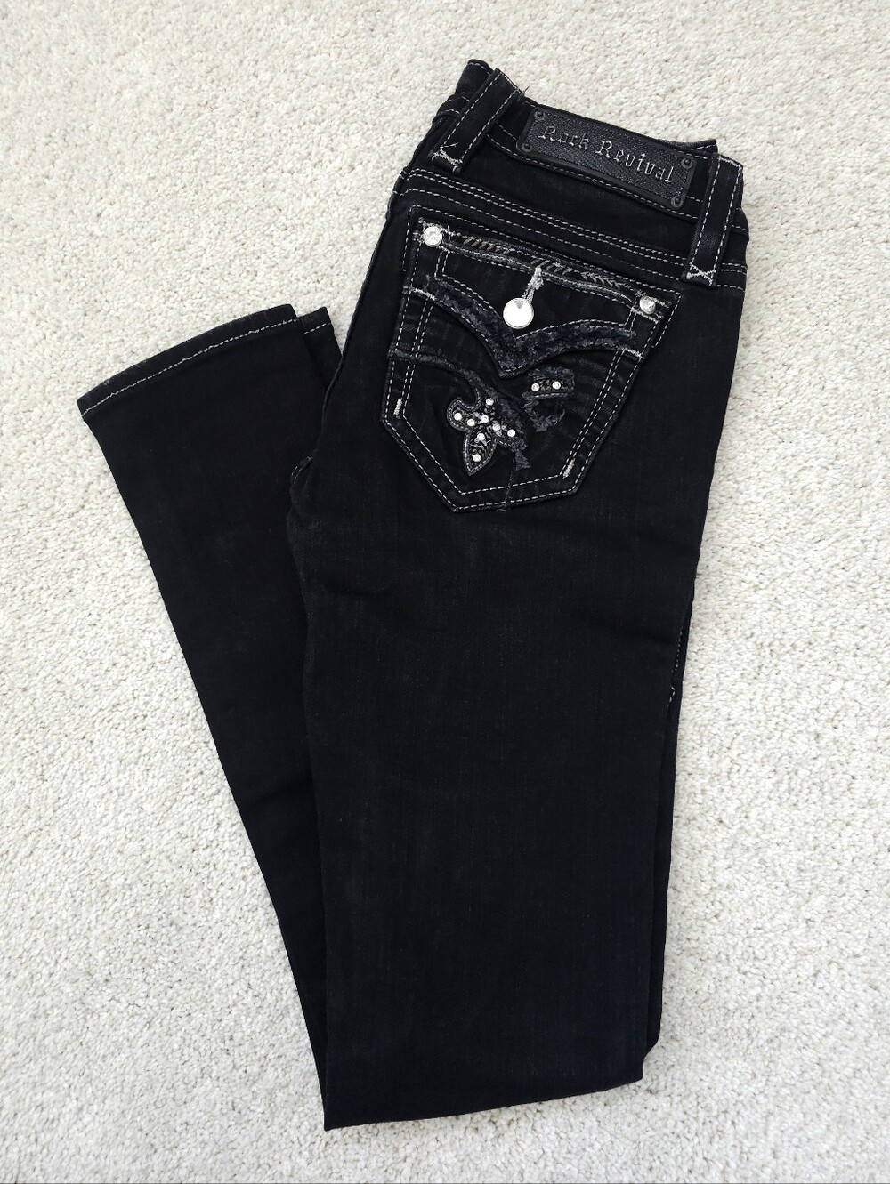 Rock Revival Women's Black Skinny Jeans with Embellished Pocket Size 26x31
